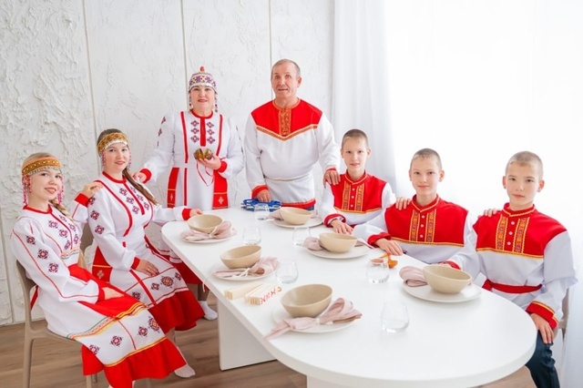 «Контактри» сӑн