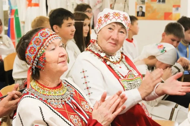«Контактри» сӑн